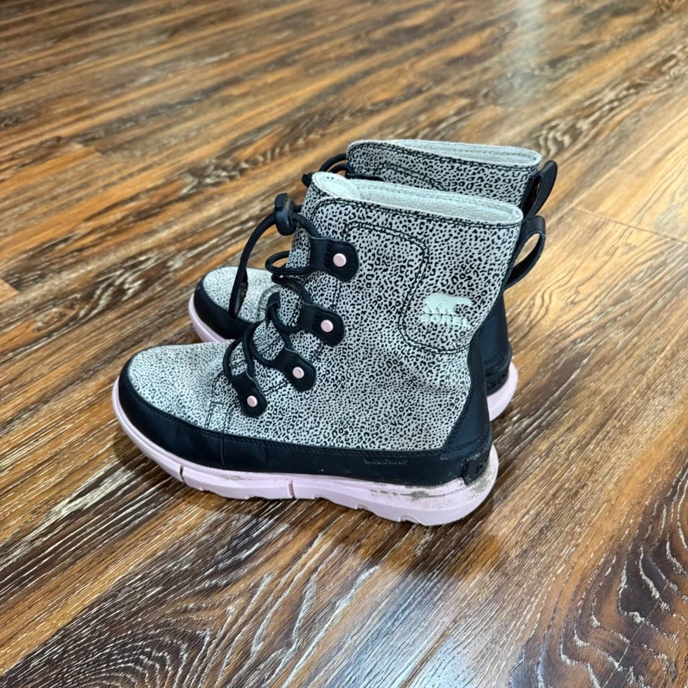 Sorel Kinetic Sport Waterproof Winter Boots Black Pink Animal Print NY4897-191 5